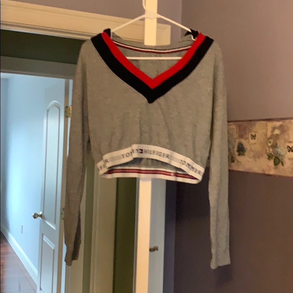 Tommy Hilfiger crop sweat shirt - Picture 1 of 2